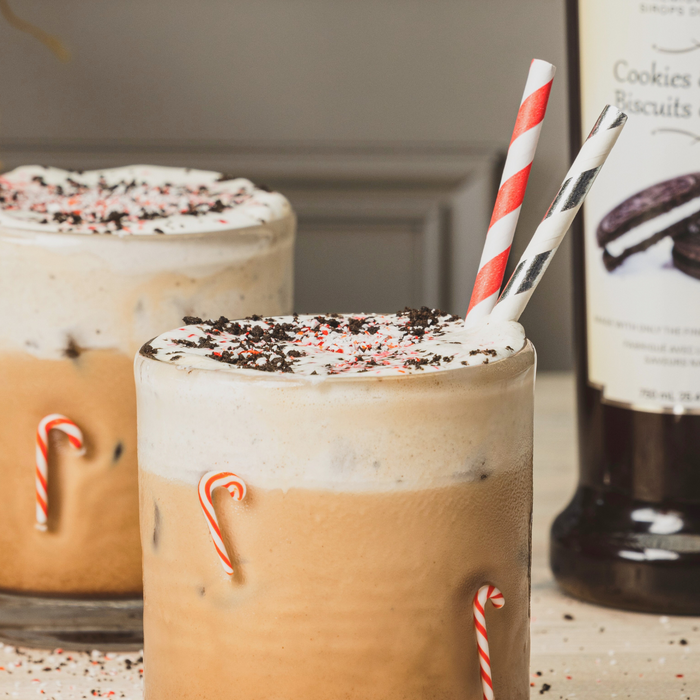 Peppermint Cookies & Cream Latte