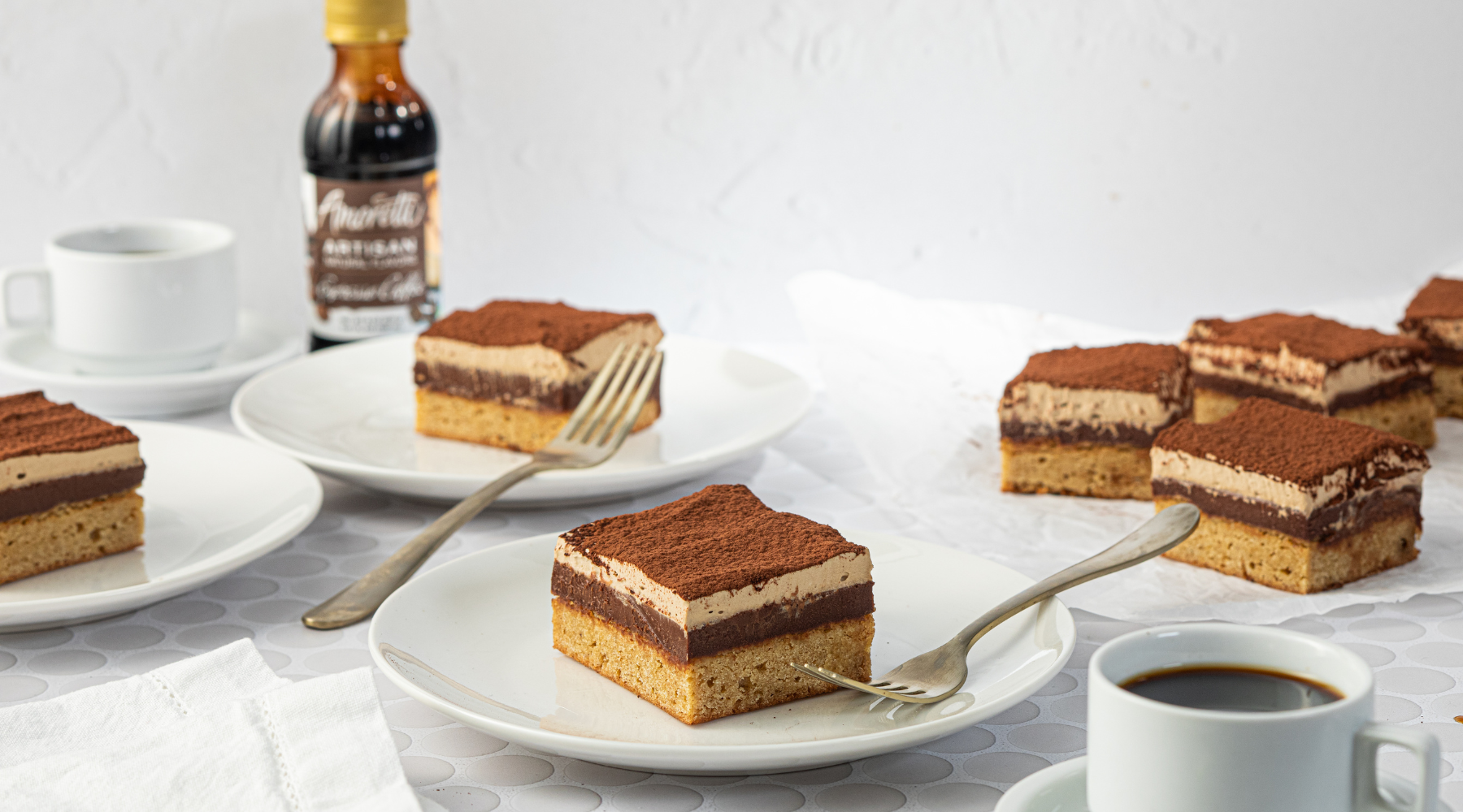 Tiramisu Blondies