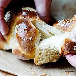 Amoretti Armenian Sweet Bread