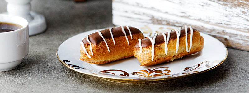 Amoretti Mocha Eclairs