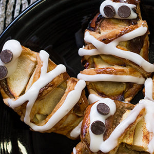 Puff Pastry Mummies with Granny Smith apple filling